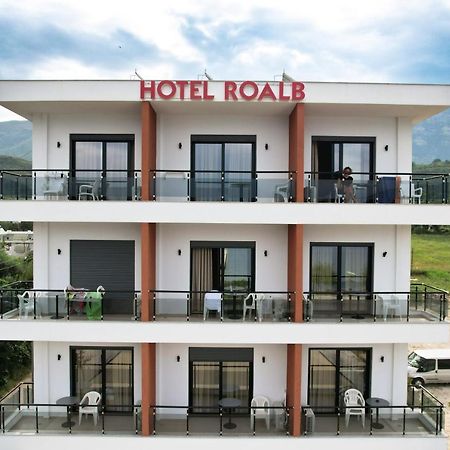 Hotel Roalb Radhimë Exteriér fotografie