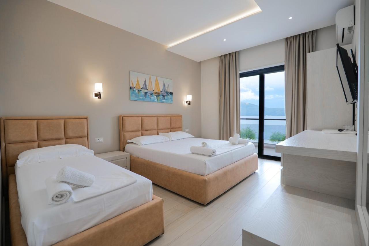 Hotel Roalb Radhimë Exteriér fotografie