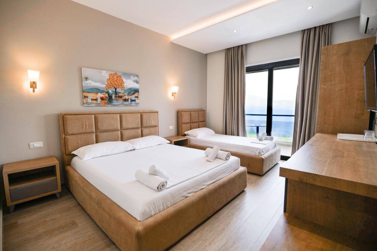 Hotel Roalb Radhimë Exteriér fotografie