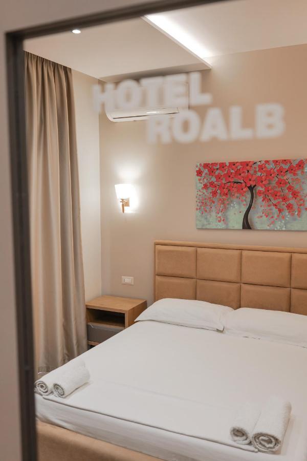 Hotel Roalb Radhimë Exteriér fotografie