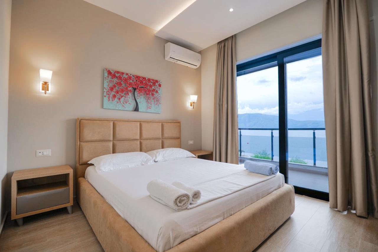 Hotel Roalb Radhimë Exteriér fotografie